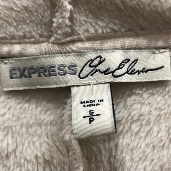EXPRESS Soft Jacket/Hoodie - Picture 3 of 8